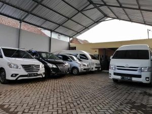 Rental mobil ponorogo